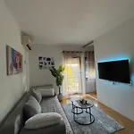 Comfort Corner Apartment *