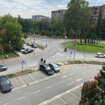 Comfort Corner Apartment *